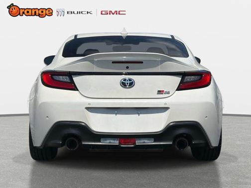 Halo 2024 Toyota GR86 Premium