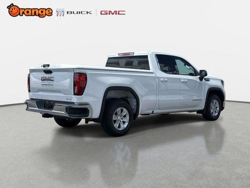 Summit White 2024 GMC Sierra 1500 SLE