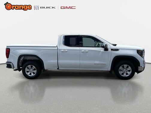 Summit White 2024 GMC Sierra 1500 SLE