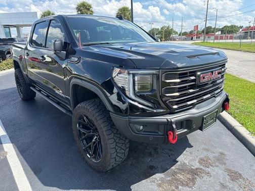 2023 GMC Sierra 1500 AT4X