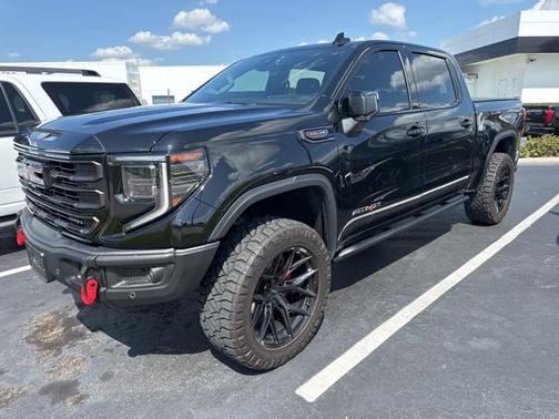 2023 GMC Sierra 1500 AT4X