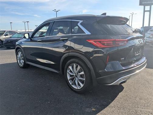 2021 INFINITI QX50 LUXE