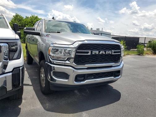 2019 RAM 2500 Tradesman Crew Cab 4x4 6'4' Box
