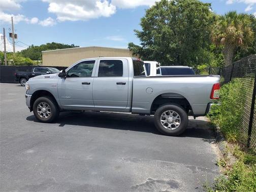 2019 RAM 2500 Tradesman Crew Cab 4x4 6'4' Box