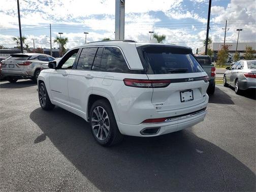 2022 Jeep Grand Cherokee Overland