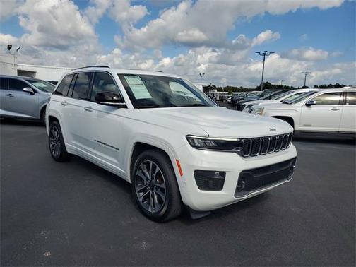 2022 Jeep Grand Cherokee Overland