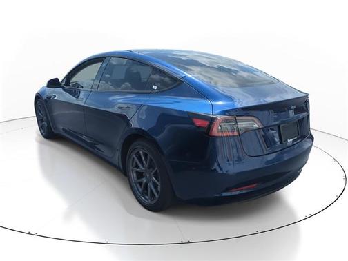 2022 Tesla Model 3 Standard Range