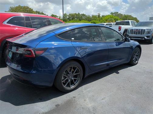 2022 Tesla Model 3 Standard Range