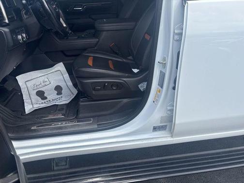 Summit White 2024 GMC Sierra 3500 AT4