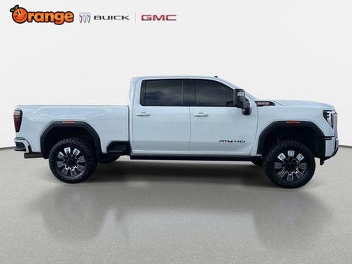 Summit White 2024 GMC Sierra 3500 AT4