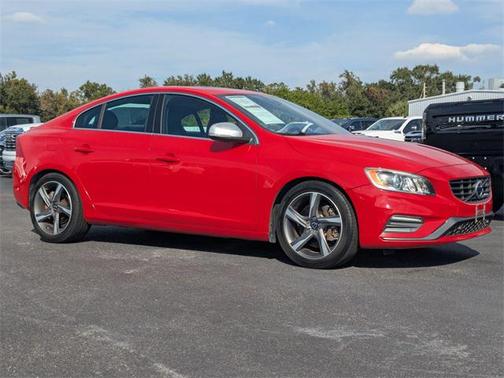 2015 Volvo S60 T6 R-Design Platinum