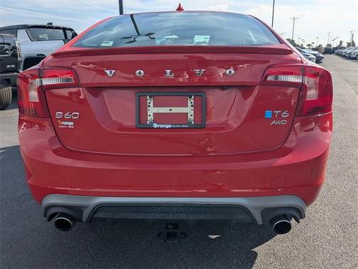 2015 Volvo S60 T6 R-Design Platinum