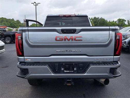 2024 GMC Sierra 2500 Denali