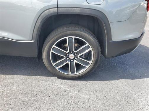 2023 GMC Acadia FWD SLT