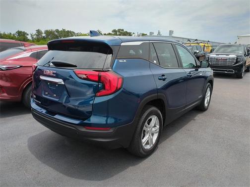 2021 GMC Terrain SLE