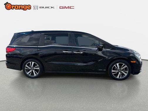 Crystal Black Pearl 2021 Honda Odyssey Touring