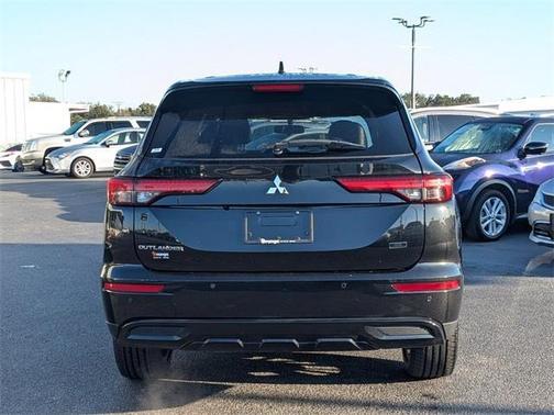 2023 Mitsubishi Outlander SE Black Edition 2WD