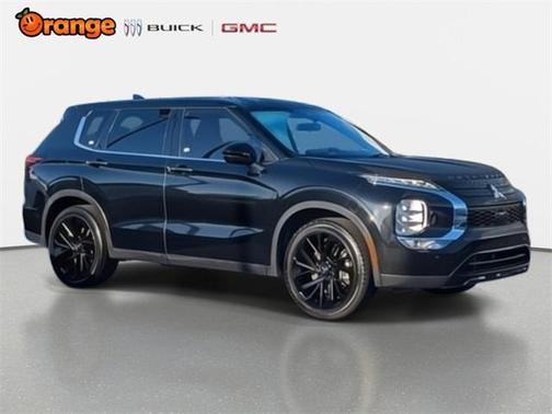 2023 Mitsubishi Outlander SE Black Edition 2WD