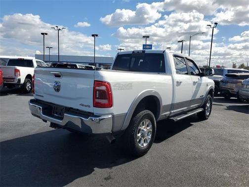 2019 RAM 2500 Laramie Crew Cab 4x4 6'4' Box