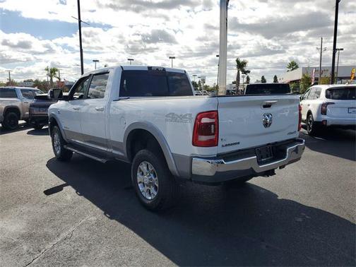 2019 RAM 2500 Laramie Crew Cab 4x4 6'4' Box