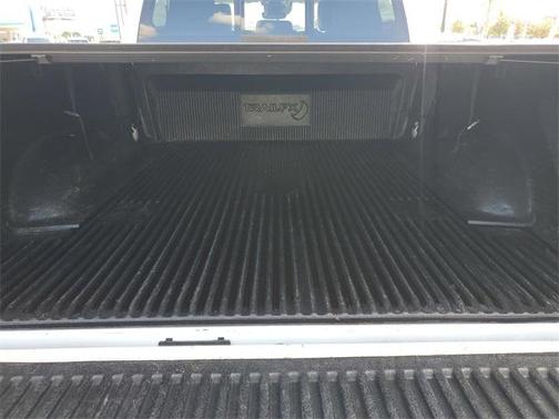 2019 RAM 2500 Laramie Crew Cab 4x4 6'4' Box