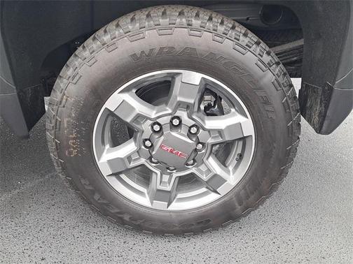 2025 GMC Sierra 2500 SLT