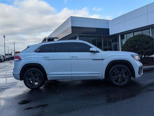 2022 Volkswagen Atlas Cross Sport 3.6L V6 SEL R-Line