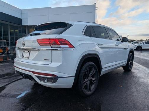 2022 Volkswagen Atlas Cross Sport 3.6L V6 SEL R-Line
