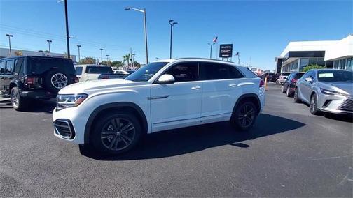 2022 Volkswagen Atlas Cross Sport 3.6L V6 SEL R-Line
