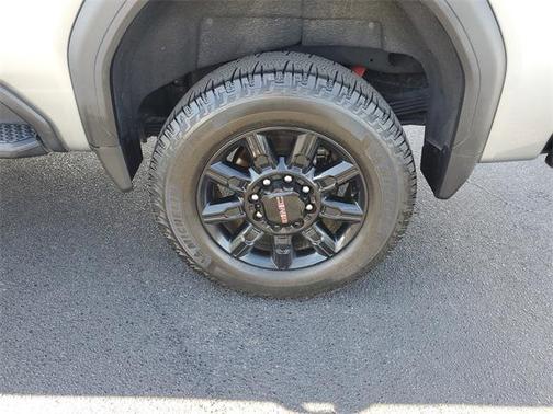 2024 GMC Sierra 2500 AT4