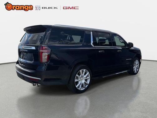 Midnight Blue Metallic 2023 Chevrolet Suburban 2WD High Country