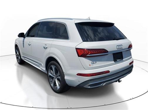 2021 Audi Q7 55 Premium Plus