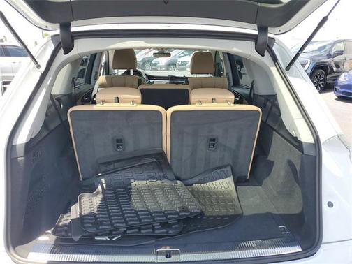 2021 Audi Q7 55 Premium Plus