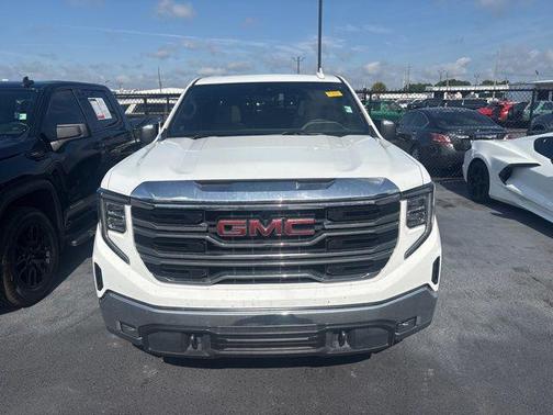Summit White 2023 GMC Sierra 1500 SLT