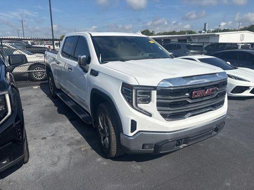 Summit White 2023 GMC Sierra 1500 SLT