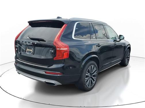 2020 Volvo XC90 T5 Momentum
