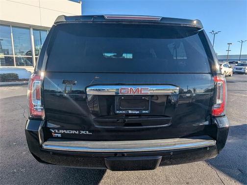 2016 GMC Yukon XL Denali