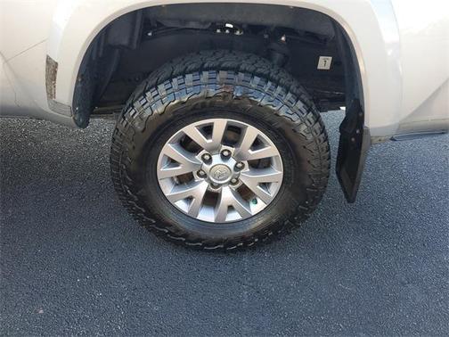 2017 Toyota Tacoma SR5