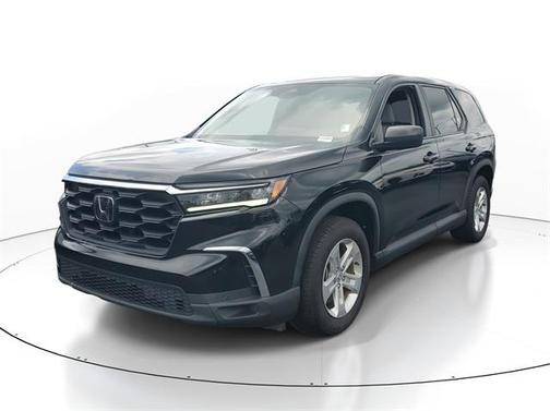 2023 Honda Pilot 2WD LX