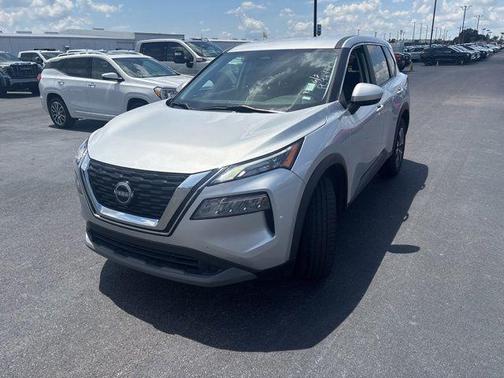 Brilliant Silver Metallic 2023 Nissan Rogue SV