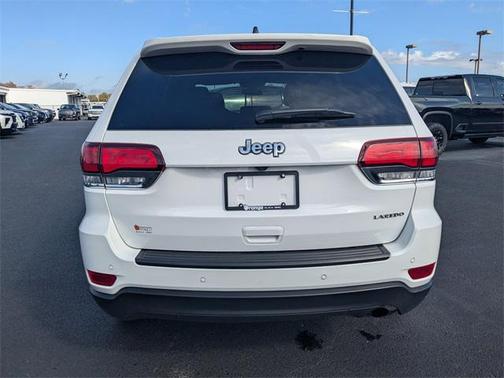 2021 Jeep Grand Cherokee Laredo