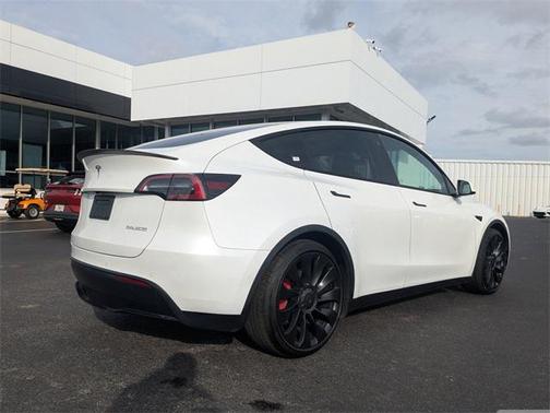 2022 Tesla Model Y Performance Dual Motor All-Wheel Drive