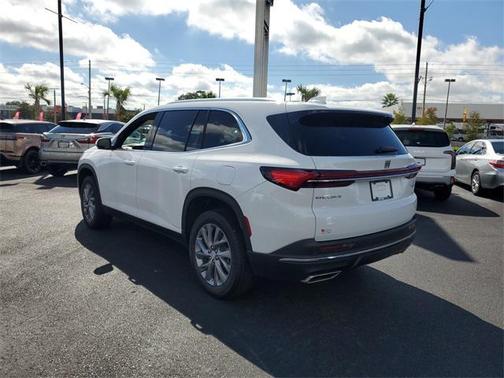2025 Buick Enclave Preferred FWD