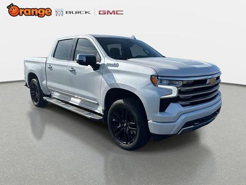 Iridescent Pearl Tricoat 2024 Chevrolet Silverado 1500 High Country