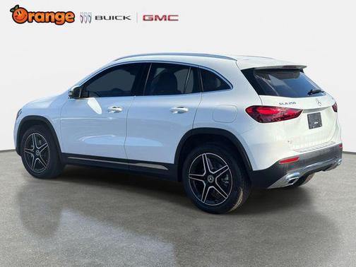 Polar White 2026 Mercedes-Benz GLA 250 4MATIC