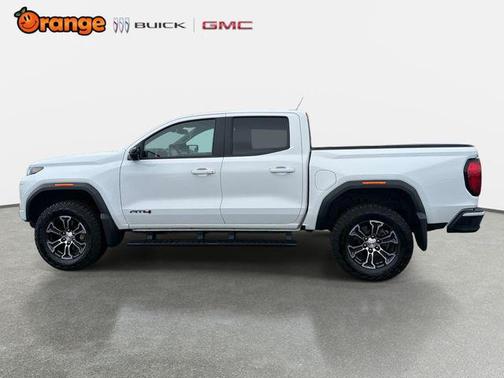Summit White 2024 GMC Canyon AT4