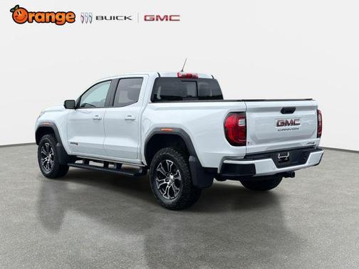 Summit White 2024 GMC Canyon AT4