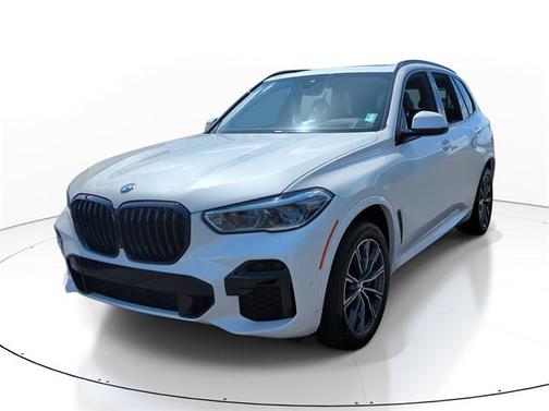 2022 BMW X5 M50i