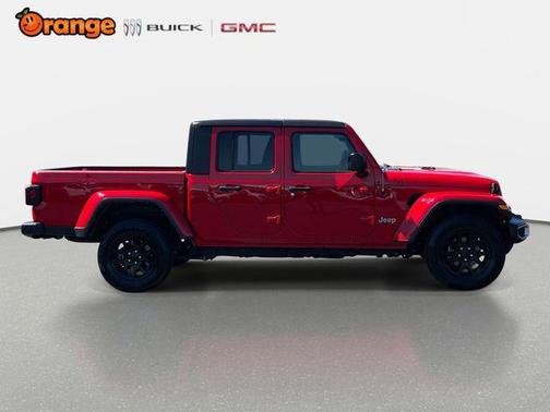 Firecracker Red Clearcoat 2023 Jeep Gladiator Overland