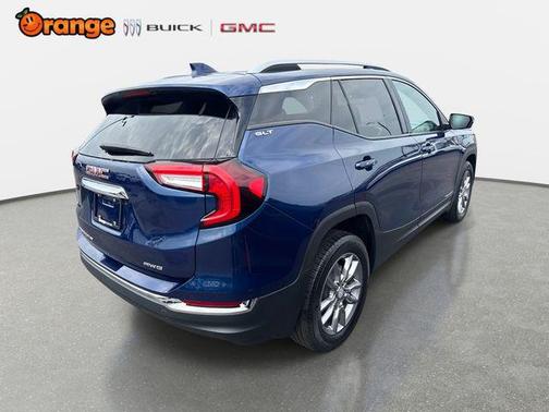 Marine Metallic 2022 GMC Terrain SLT